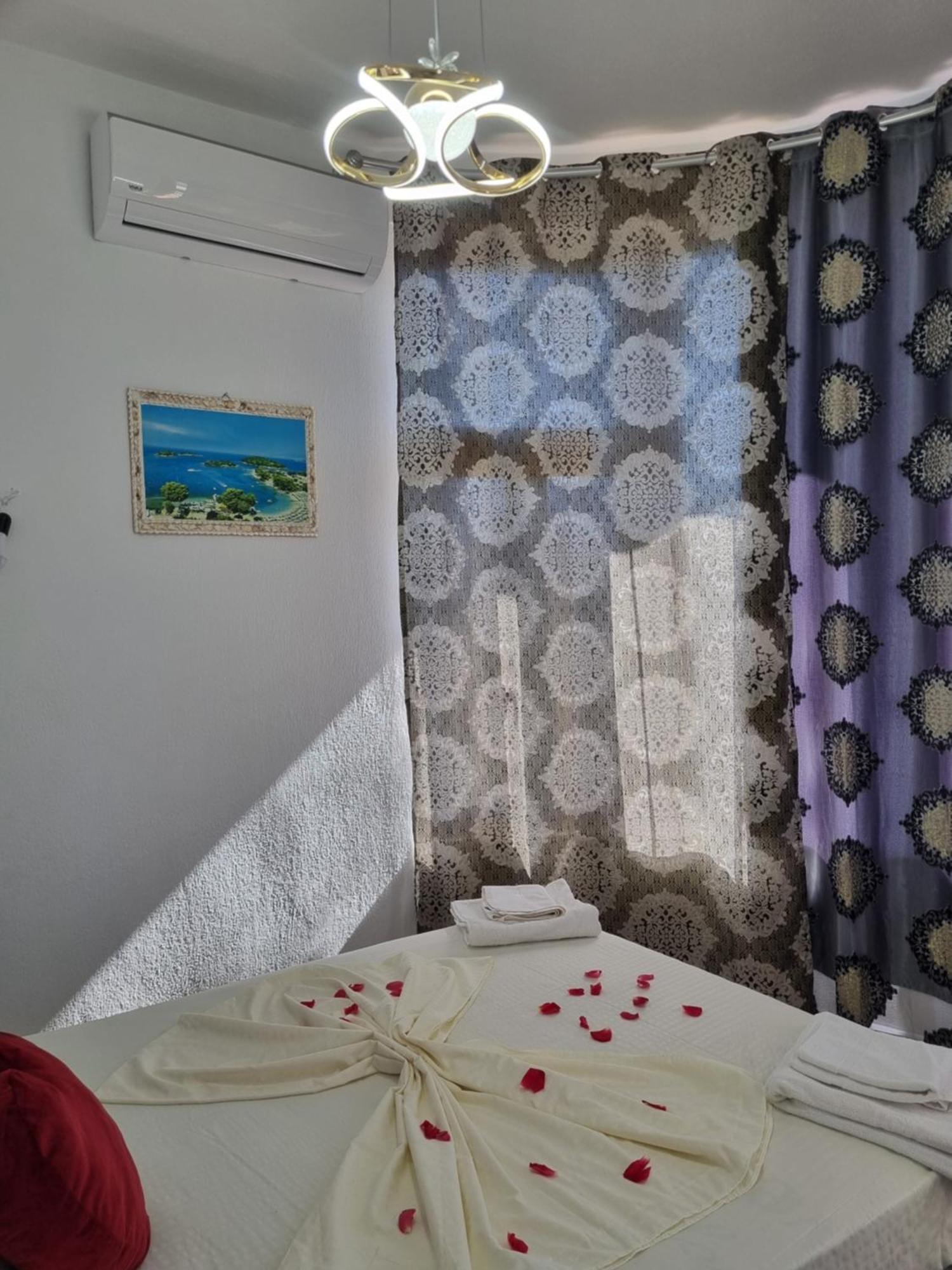 Apartment Besnik Brahimi Ksamil Exterior foto